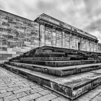 Bild: Steintribüne Nürnberg Deutschland (fineart-sw009.jpg)