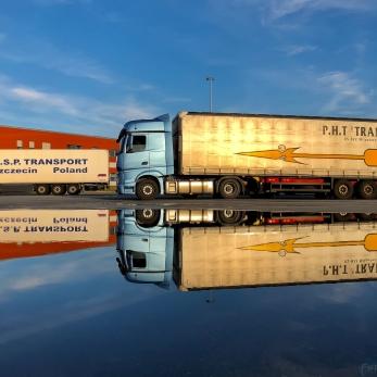 Bild: Fährhafen Rostock (IMG_E7246_Norwegen_Handy.jpg)