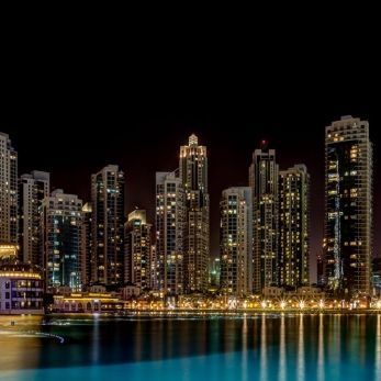 Bild: Lake Kalifa Dubai (archit-nacht-dubai-001.jpg)