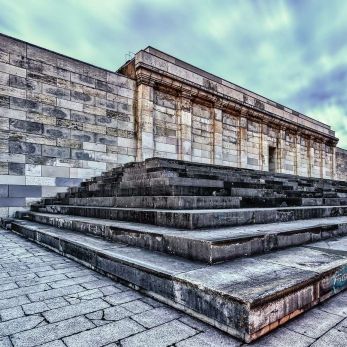 Bild: Steintribünen Nürnberg Deutschland (archit-tag-nbg-001.jpg)