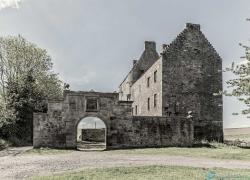 outl-midhope-castle02.jpg