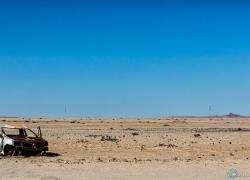 002-Namibia-road2.jpg