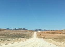 002-Namibia-gawel-road.jpg
