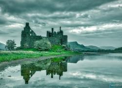 B4A4921_Kilchurn-Castle.jpg
