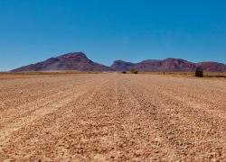 251-Namibia-weg-sossus.jpg